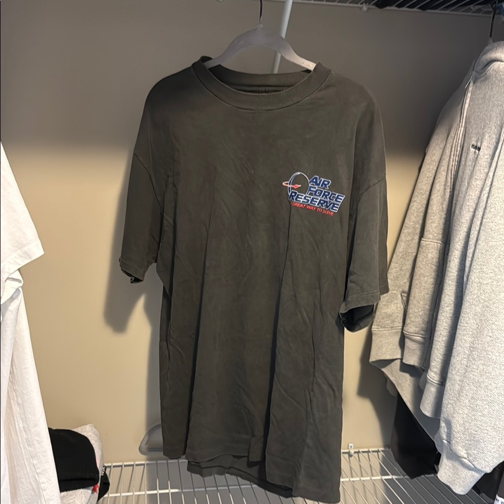 Vintage Air Force reserve shirt